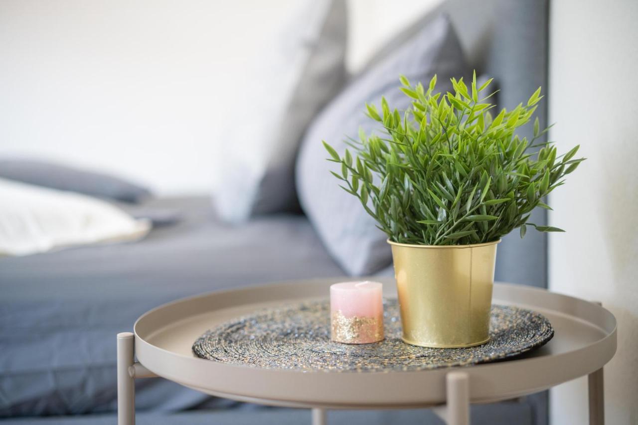 Fullhouse - Zwickau - L8 - Balcony - Smarttv - Nespresso Appartement Buitenkant foto